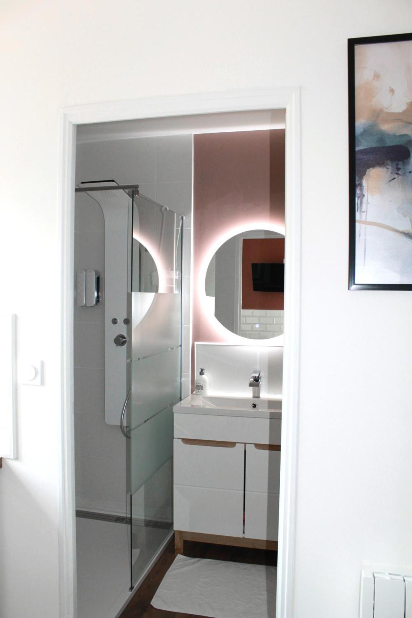 L'Equinoxe - Parking Prive - Zapart'Hotels Malesherbes Εξωτερικό φωτογραφία